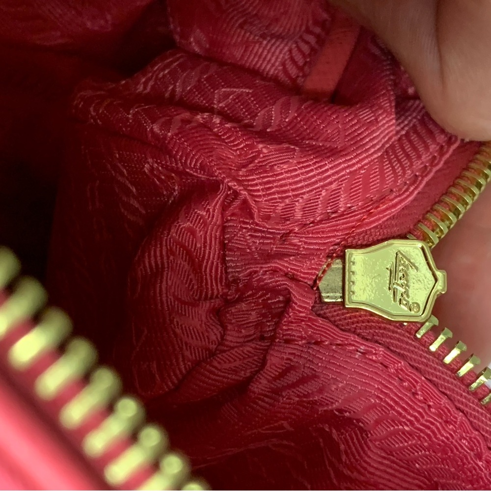 PRADA BN1834 Tessuto Saffiano Nylon Shoulder Bag in Peonia Pink - Picture 10 of 13